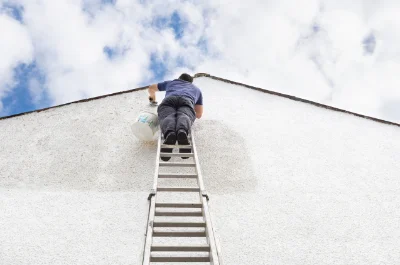 Peinture extérieure à la Chapelle-de-Surieu — façades et ravalement
